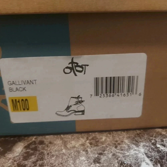 OTBT | Black Gallivant Leather  Boot - NIB - Picture 12 of 12